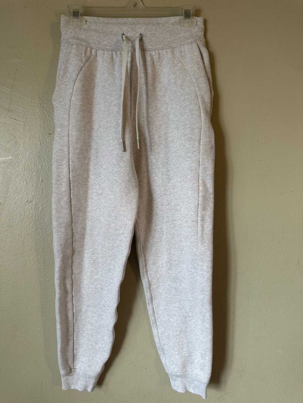 Lululemon Scuba High Rise Joggers SweatPants Relaxed Sz 4 Heather Light Gray